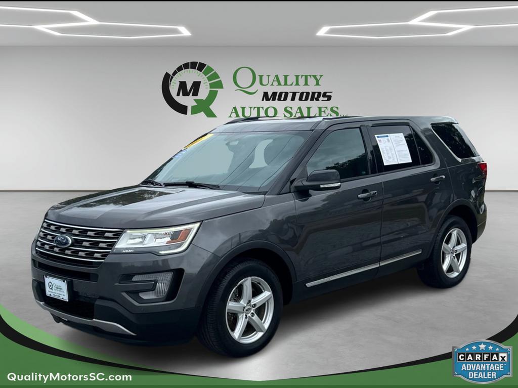 2017 Ford Explorer XLT's photo
